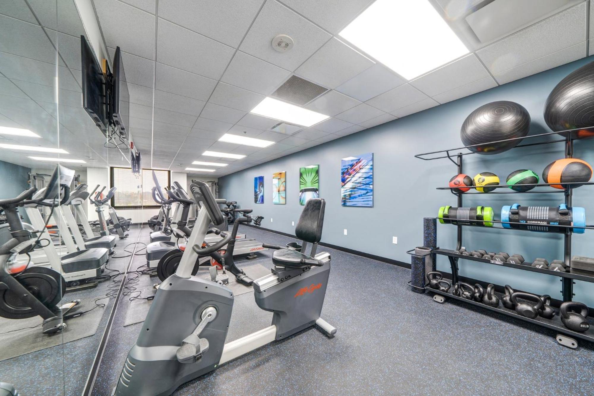 Ferienwohnung Vibrant Luxury Prime Location 24-7 Onsite Parking Gym Lounge Pittsburgh Exterior foto